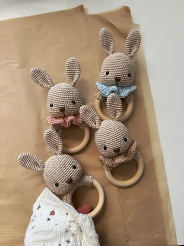 Háčkovaná hrkálka -Zajačik/Zajačica