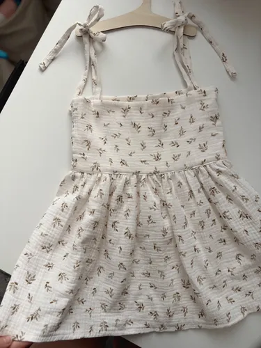 Mušelínové šaty veľ. 104